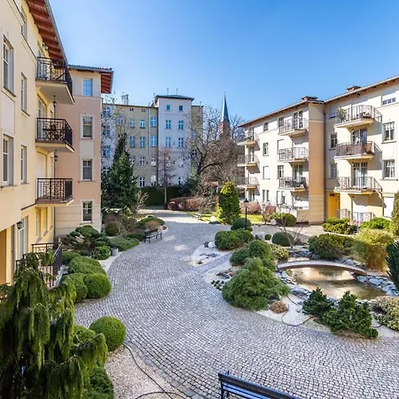Appartement Luxury Seaside Victus With Parking And Balcony By Renters