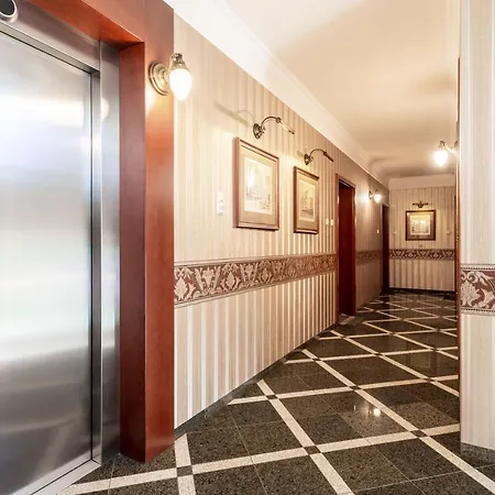 Lägenhet Luxury Seaside Victus With Parking And Balcony By Renters *
